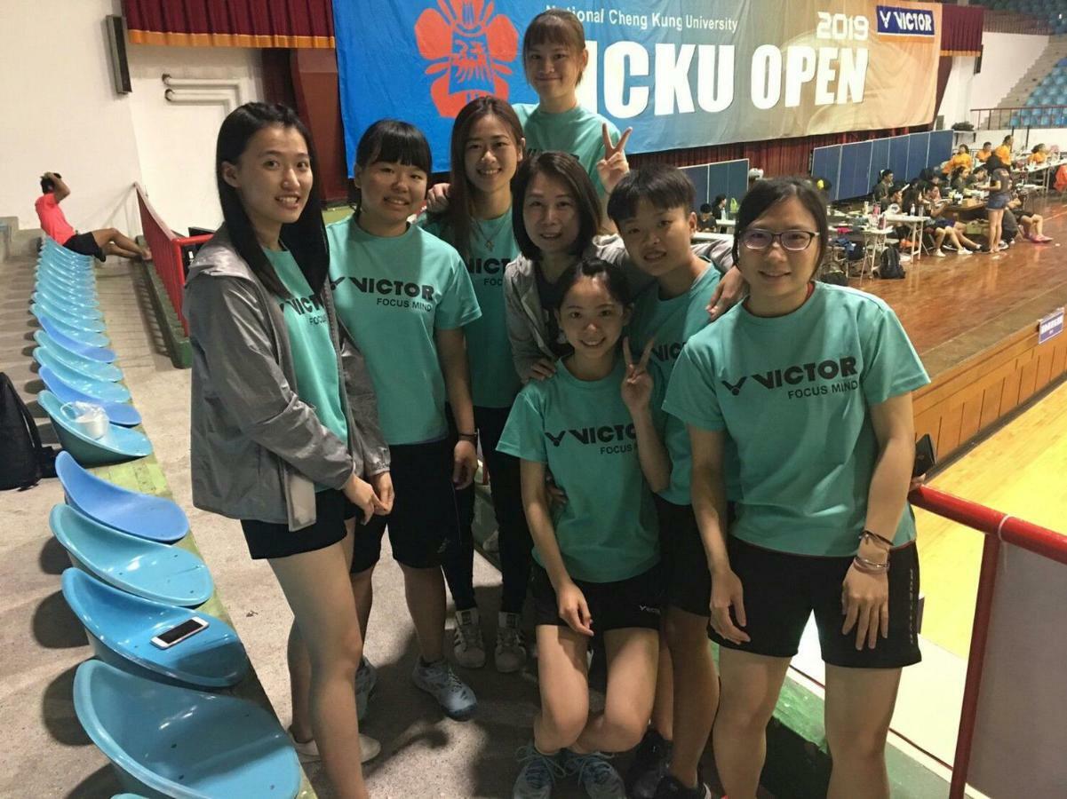 Ostello Mydeer Backpacker Tainan Esterno foto