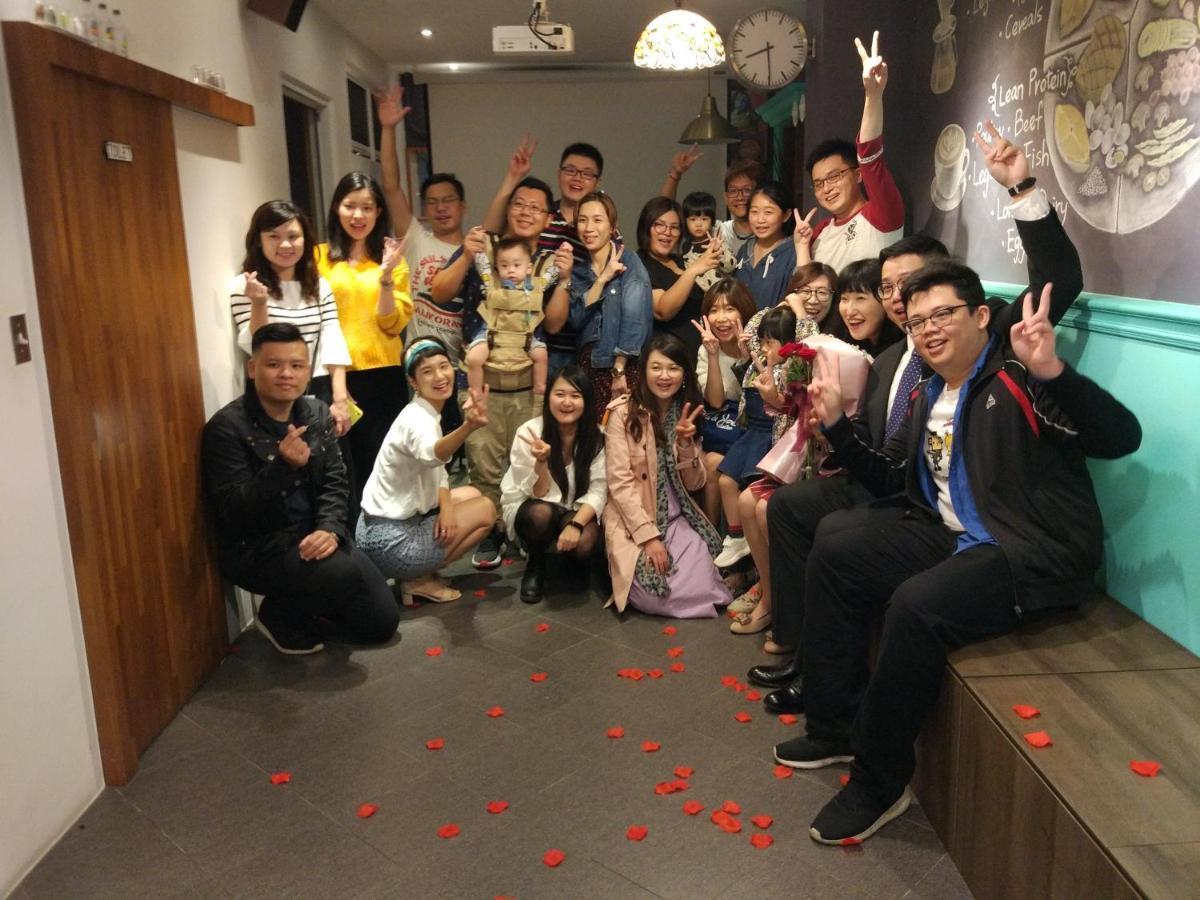 Ostello Mydeer Backpacker Tainan Esterno foto
